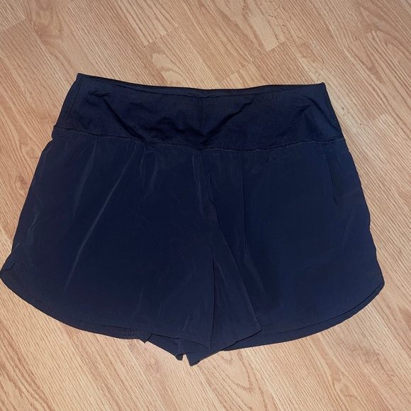 Women’s Spyder Black Woven Athletic Shorts with Pockets Size Large - Picture 4 of 8